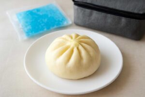 551豚まんのチルド商品、持ち歩き時間の目安は？衛生的な保管方法も解説
