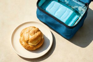 シュークリームは夏の持ち歩きで何時間まで大丈夫？腐らせない保存方法を解説
