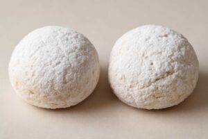 ブールドネージュとスノーボールの違いを徹底解説！見た目では分からない秘密とは